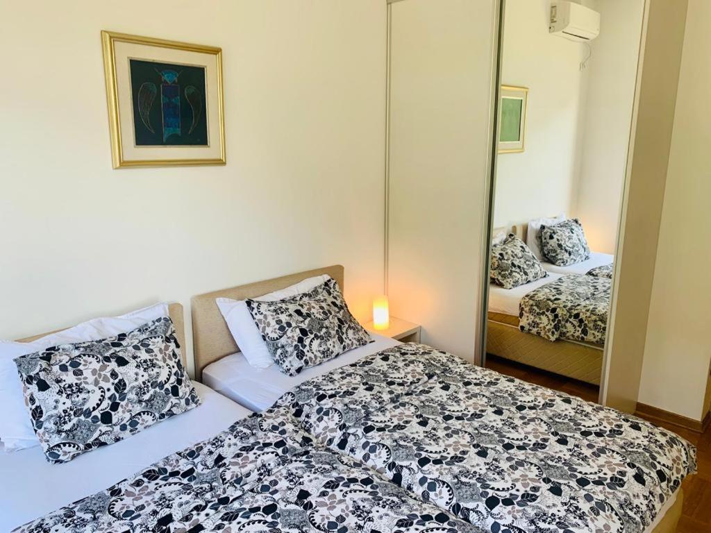 Lavender Bay Apartment F8 ดอนิมอรินิ ภายนอก รูปภาพ
